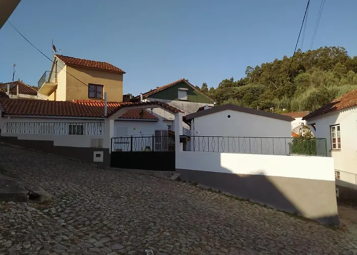 Casinha Da Eira * Góis